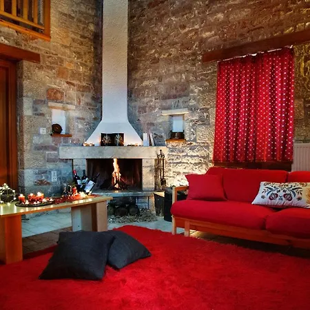 Achaiko Chorio Lodge