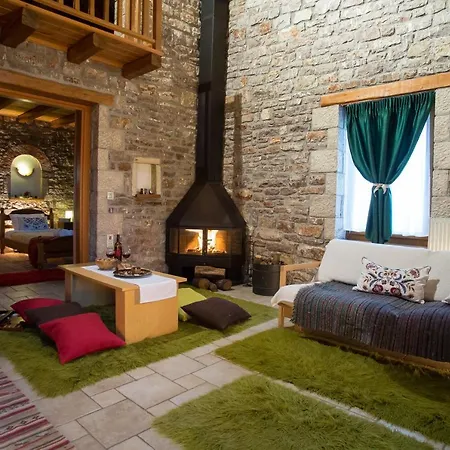 Achaiko Chorio Lodge