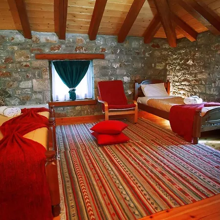 Orman Evi Achaiko Chorio *