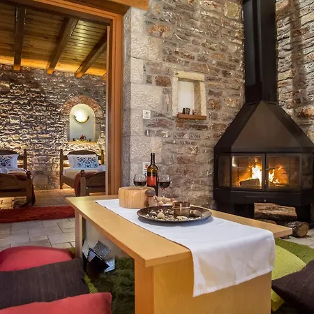 Alojamento de Turismo Selvagem Achaiko Chorio Agios Panteleimon (Achaia)